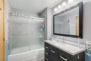 2550 38th Ave NE, Saint Paul, MN 55421 - Photo 13