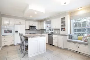 421 Lowry Ct NW, Rochester, MN 55901 - Photo 7