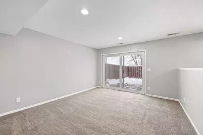 7888 Dunmore Road, Woodbury, MN 55125 - Photo 13