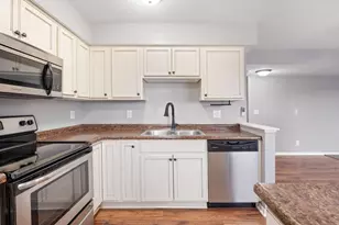 7888 Dunmore Rd, Woodbury, MN 55125 - Photo 9