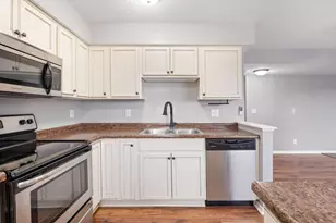 7888 Dunmore Rd, Woodbury, MN 55125 - Photo 9