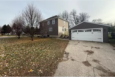 802 Church Street, Benson, MN 56215 - Photo 3