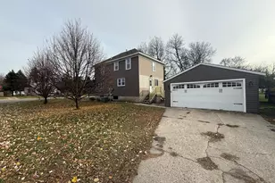 802 Church St, Benson, MN 56215 - Photo 3