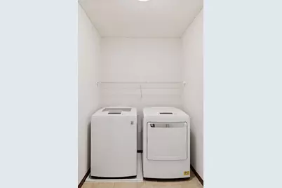 528 Sutherland Drive, Woodbury, MN 55129 - Photo 31