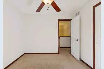 528 Sutherland Drive, Woodbury, MN 55129 - Photo 33