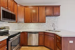 528 Sutherland Dr, Woodbury, MN 55129 - Photo 19