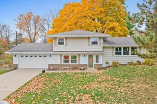 5233 Heritage Hills Dr, Bloomington, MN 55437 - Photo 1