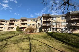 4009 Heritage Hills Dr, Bloomington, MN 55437 - Photo 19