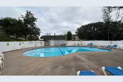 4009 Heritage Hills Drive #108, Bloomington, MN 55437 - Photo 23