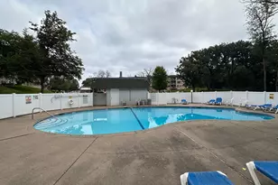 4009 Heritage Hills Dr, Bloomington, MN 55437 - Photo 23