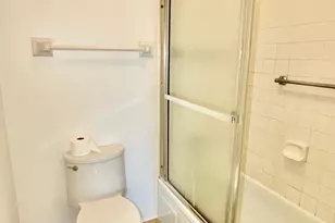 4009 Heritage Hills Dr, Bloomington, MN 55437 - Photo 13