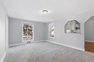 2527 Washington St NE, Minneapolis, MN 55418 - Photo 3