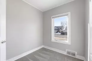 2527 Washington St NE, Minneapolis, MN 55418 - Photo 13