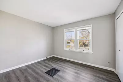 5106 Queen Avenue N, Minneapolis, MN 55430 - Photo 13