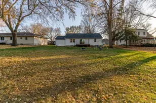 711 E Blue Earth St, Lake Crystal, MN 56055 - Photo 27