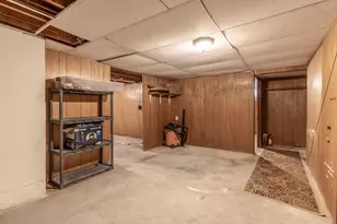 711 E Blue Earth St, Lake Crystal, MN 56055 - Photo 17