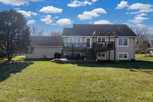 1401 Lloyd Ln, Saint Peter, MN 56082 - Photo 41