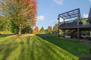 1401 Lloyd Ln, Saint Peter, MN 56082 - Photo 3