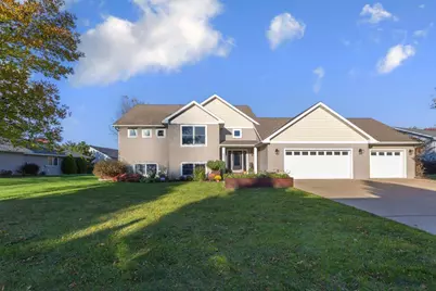 1401 Lloyd Lane, Saint Peter, MN 56082 - Photo 1