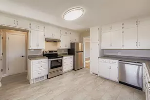 2293 7th Ave E, North Saint Paul, MN 55109 - Photo 17