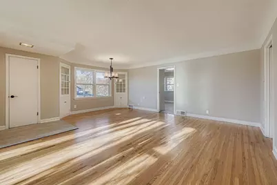 2293 7th Avenue E, North Saint Paul, MN 55109 - Photo 9