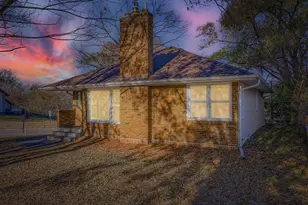 2293 7th Ave E, North Saint Paul, MN 55109 - Photo 1