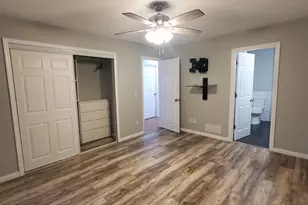 9007 Hampshire Ave N, Brooklyn Park, MN 55445 - Photo 11