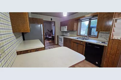 110 Riverview Boulevard, International Falls, MN 56649 - Photo 5