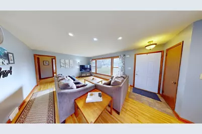 504 19th Avenue SW, Willmar, MN 56201 - Photo 5