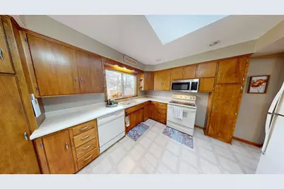 504 19th Avenue SW, Willmar, MN 56201 - Photo 9