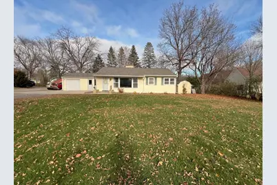 504 19th Avenue SW, Willmar, MN 56201 - Photo 3