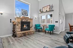 514 Cleveland Ave SW, New Brighton, MN 55112 - Photo 5