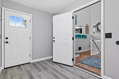 514 Cleveland Avenue SW, New Brighton, MN 55112 - Photo 11