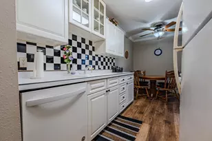 2402 N Flickertail Dr S, Fargo,  58103 - Photo 9