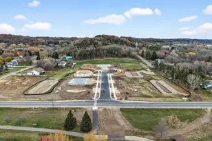 1065 Legend Ln, River Falls, WI 54022 - Photo 5