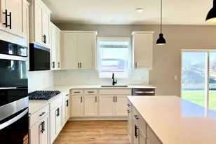 6287 Jennifer Ave S, Cottage Grove, MN 55016 - Photo 1