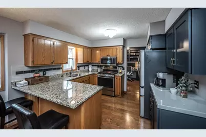 17379 Hayes Avenue, Lakeville, MN 55044 - Photo 3