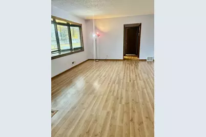 5942 Zenith Avenue N, Brooklyn Center, MN 55429 - Photo 21