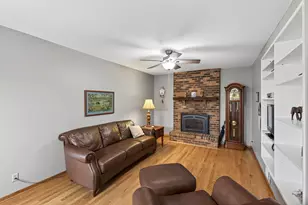 15716 Hayes Trail, Apple Valley, MN 55124 - Photo 7