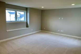 5131 Airlake Dr, Woodbury, MN 55129 - Photo 11