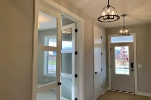 5131 Airlake Dr, Woodbury, MN 55129 - Photo 3