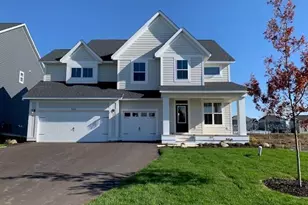 5131 Airlake Dr, Woodbury, MN 55129 - Photo 1