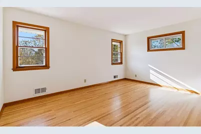 958 Woodlynn Avenue, Roseville, MN 55113 - Photo 33