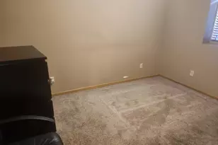 883 3rd St E, Saint Paul, MN 55106 - Photo 3