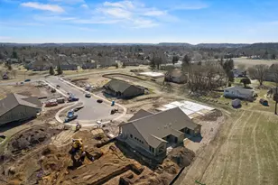 1093 Legend Ln, River Falls, WI 54022 - Photo 27