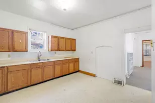 816 Edmund Ave, Saint Paul, MN 55104 - Photo 7