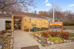 361 Elan Ct, Woodbury, MN 55125 - Photo 39