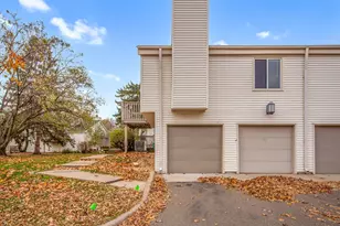 361 Elan Ct, Woodbury, MN 55125 - Photo 3