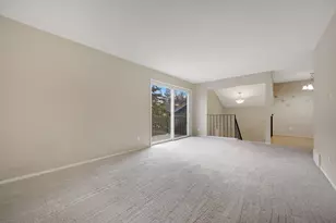 361 Elan Ct, Woodbury, MN 55125 - Photo 5