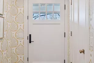 2125 Kenwood Pkwy, Minneapolis, MN 55405 - Photo 3